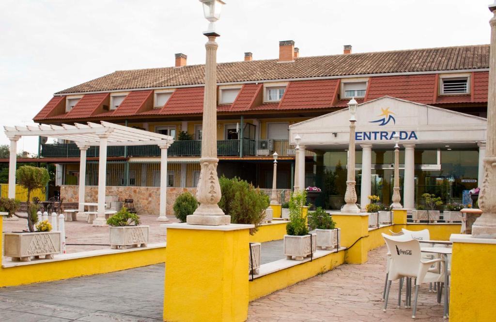 Las Olivas- Borox Aparthotel Sesena Nuevo Luaran gambar